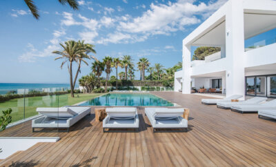 The Harmony of Last-Minute and Luxury Rentals